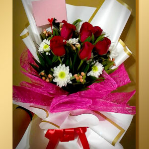 Half Dozen Roses Bouquet H5