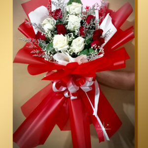 Mixed Red-White Roses Bouquet
