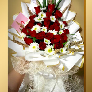 2 Dozen Roses Bouquet TD4