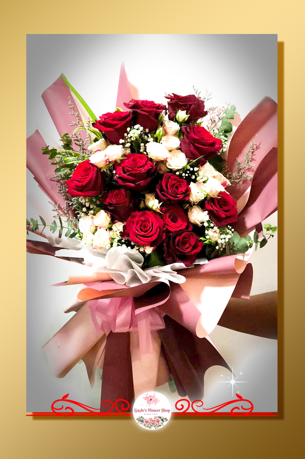 1 Dozen Elegant Red Roses Bouquet