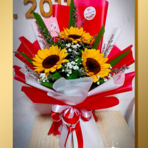 3 Sunflowers Bouquet D2
