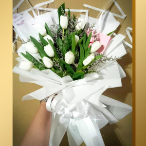 1 Dozen White Tulips Bouquet